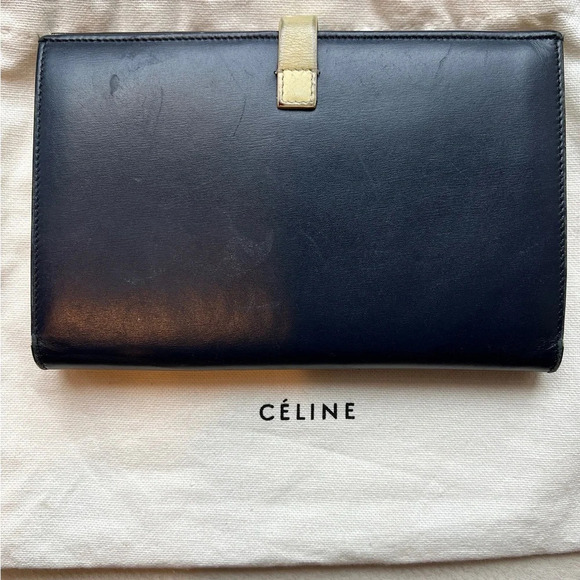 Celine Large Strap Wallet Grained Calfskin - Picture 6 of 7